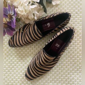 💝Zara Calf Hair Zebra Print Loafers💝